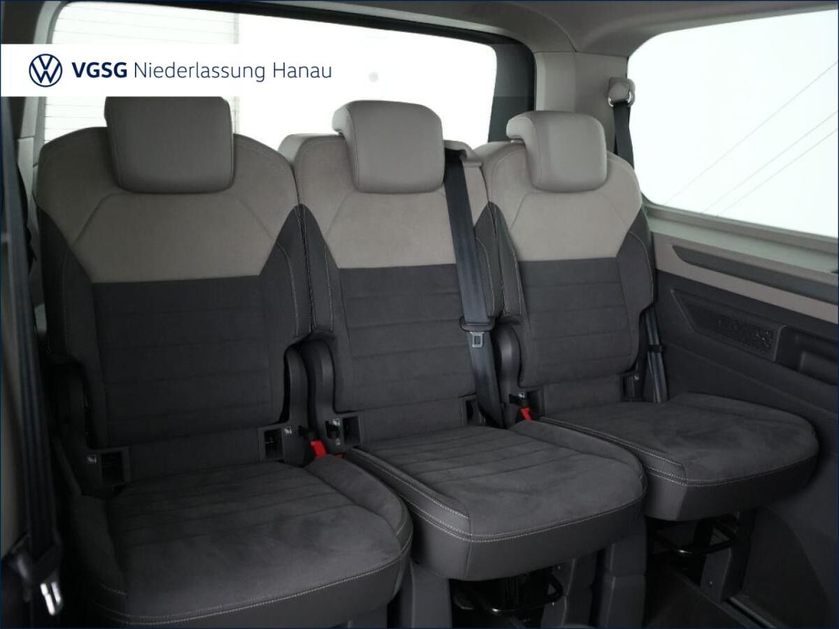 Volkswagen Multivan Lang Life DCC AHK Panoramadach AGR 7 Sitz