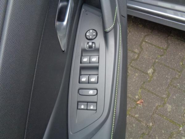 Peugeot 308 SW Hybrid 145e-DSC6 GT FACELIFT E-Fahrersitz, Kamera