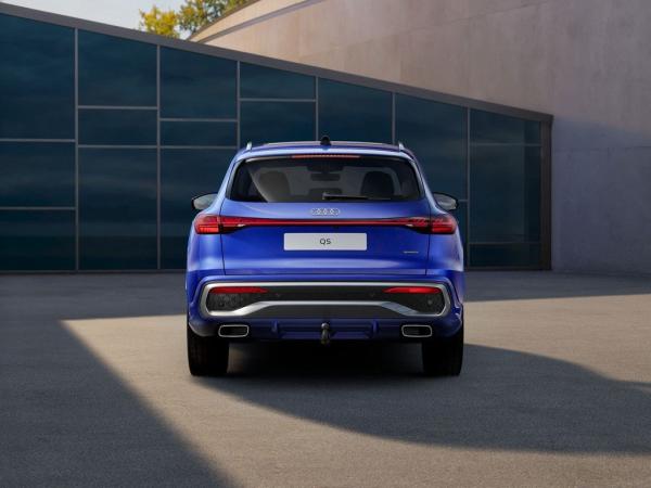 Audi Q5 SUV e-hybrid quattro