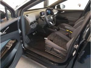 Volkswagen ID.4 Pro 4MOTION Wärmepumpe AHK Allwetterreifen Navi ACC LED-Matrix