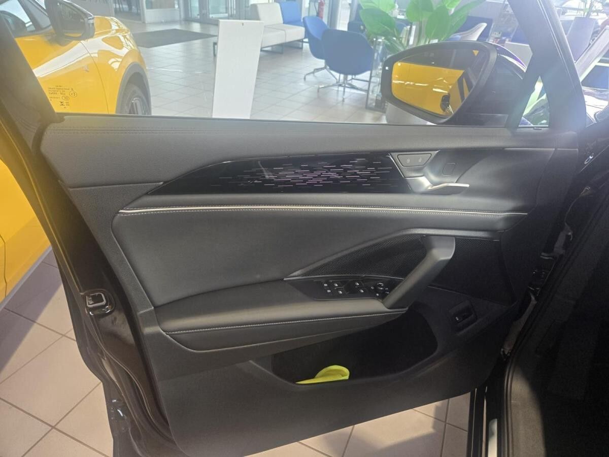 Volkswagen Tayron Elegance 2,0 l TSI 204 PS 4MOTION //SOFORT VERF.// -LED - AHK -NAVI- Massage usw.