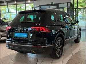 Volkswagen Tiguan 1.5TSI DSG United ParkAssist Navi LED-Scheinwerfer