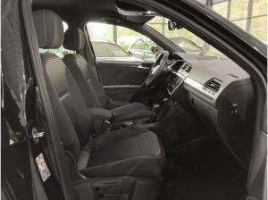 Volkswagen Tiguan 1.5TSI DSG United ParkAssist Navi LED-Scheinwerfer