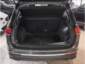 Volkswagen Tiguan 1.5 TSI Life DSG Park Assist Rear View AppConnect