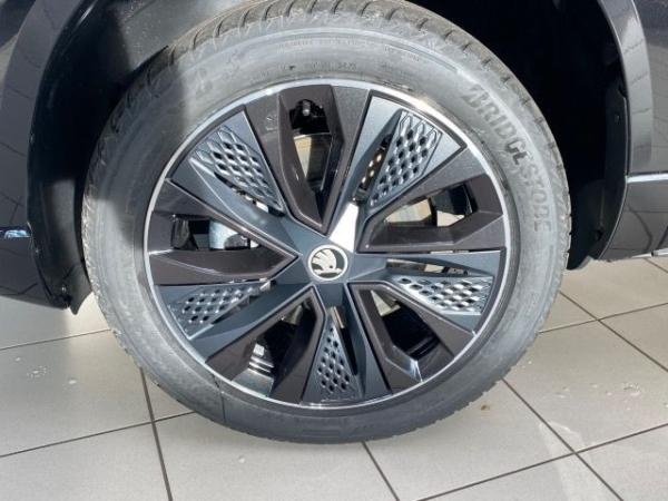 Skoda Karoq Sportline 1,5 TSI 6-Gang-Schaltgetriebe Sofort Verfügbar