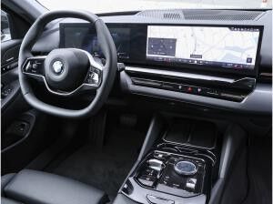 BMW 520 d Touring Aut. *on top BMW Zubehör Gutschein 1190 € geschenkt*