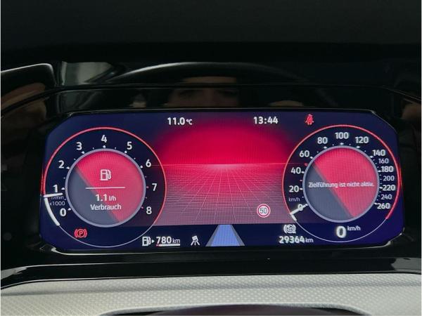 Volkswagen Golf VIII Lim. 1.5 TSI Navi RFK App Con.