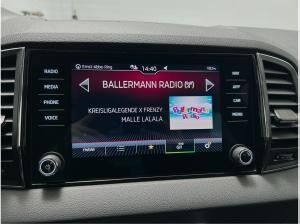 Skoda Karoq 2.0 TDI DSG Tour LED AHK beh. Lenkrad