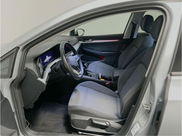 Volkswagen Golf VIII Lim. 1.5 TSI Navi RFK App Con.