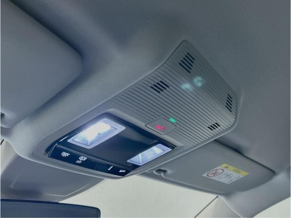 Volkswagen Golf VIII Lim. 1.5 TSI Navi RFK App Con.