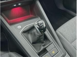 Volkswagen Golf VIII Lim. 1.5 TSI Navi RFK App Con.