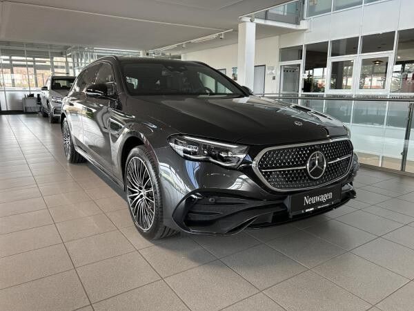 Mercedes-Benz E 450 d 4MATIC T-Modell+ AMG Line Premium Plus+Fahrassistenz-Paket Plus+AIRMATIC+Standheizung+AHK+Winter-P