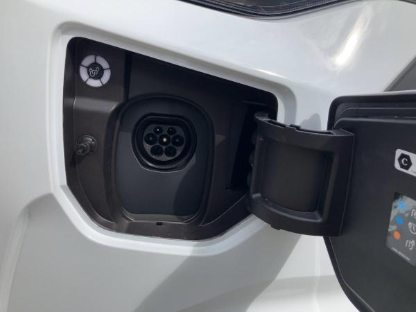 Ford Transit Custom 320 L1H1 Kastenwagen - PHEV + NAVI*TWA*ACC*LADERAUMSCHUTZ