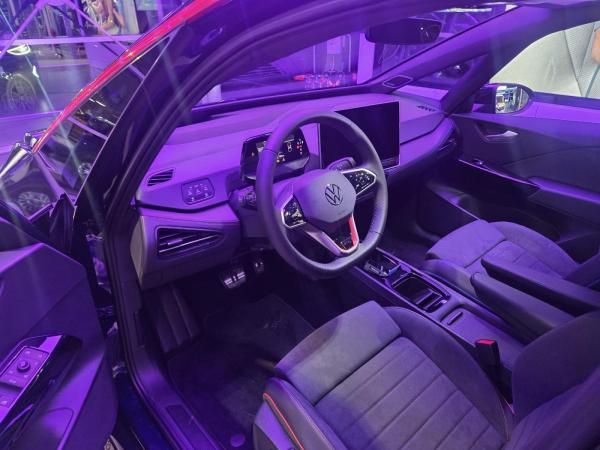 Volkswagen ID.3 GTX Performance FIRE+ICE 326PS //SOFORT VERF.// -HUD - LED - NAVI- Pano. usw.