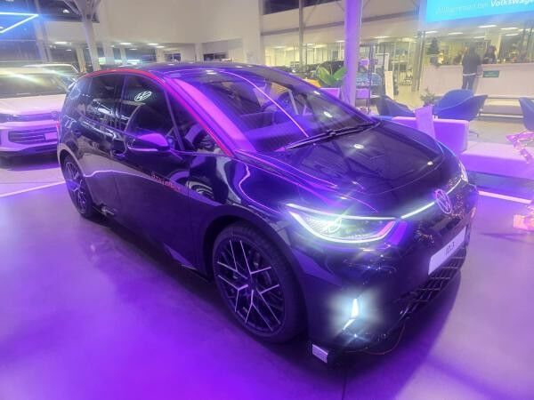 Volkswagen ID.3 GTX Performance FIRE+ICE 326PS //SOFORT VERF.// -HUD - LED - NAVI- Pano. usw.