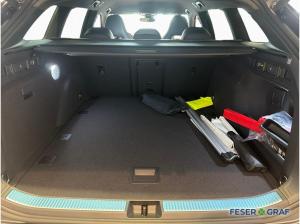 Volkswagen Passat 2.0 TDI DSG R-Line BLACK NAV AHK DCC HUD