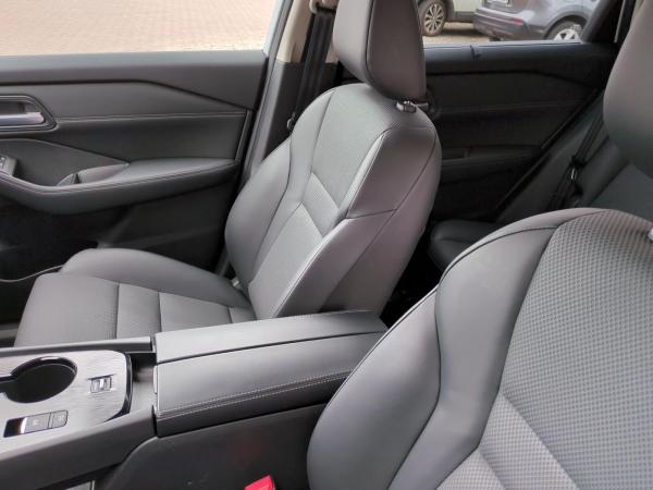 Nissan X-Trail N-Trek 1.5 VC-T e-POWER Ganzjahresreifen