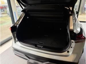 Nissan Qashqai 1.3DIG-T MHEV Tekna 4x4 LED Pano 360Kam Nissan Qashqai 1.3DIG-T MHEV Tekna 4x4 LED Pano 360Kam