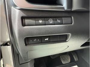 Nissan Qashqai 1.3DIG-T MHEV Tekna 4x4 LED Pano 360Kam Nissan Qashqai 1.3DIG-T MHEV Tekna 4x4 LED Pano 360Kam