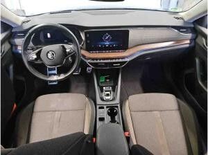 Skoda Octavia Combi Scout 2.0 TDI DSG 4x4 / Navi, AHK