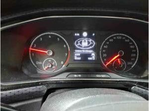 Volkswagen T-Cross Style 1.0 TSI DSG / Navi, App, AHK, LED