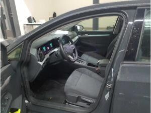 Volkswagen Golf VIII Life 2.0TDI DSG/ Navi, AppConnect, LED