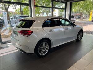 Mercedes-Benz A250e AMG Line Navi StandH Kam LED Ambiente