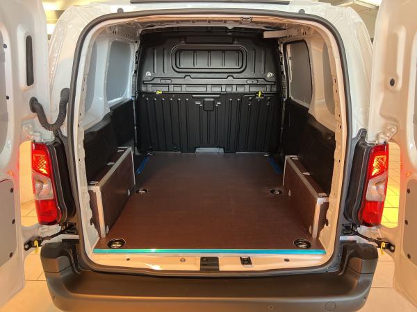 Opel Combo Electric Kasten  💥 ✅ Sofort verfügbar | ⚡ 136 PS Elektroantrieb | 💎 Umfangreiche Ausstattung 📦