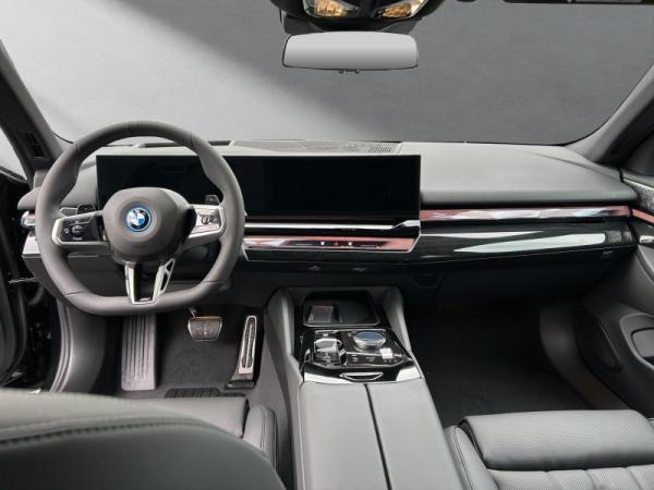 BMW 550 e xDrive Limo,M Sport Pro,Inno.-Pkt.,AHK,Driv.Ass.Prof.,uvm.
