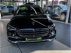 Mercedes-Benz E 300 de T Exclusive LED+SKR&WKR+ACC+AHK+Navi+SHZ