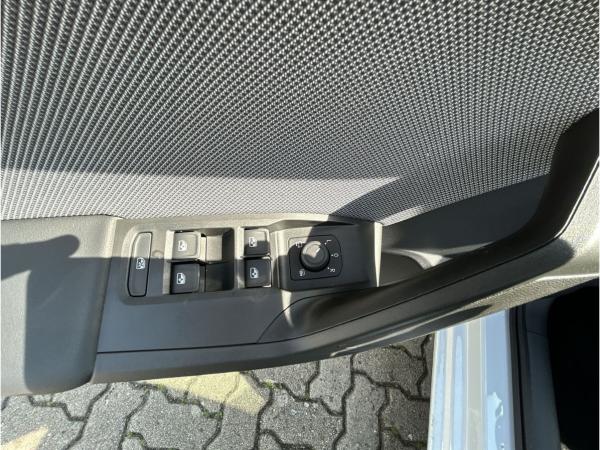 Seat Leon Sportstourer 2.0 TDI Style Navi LED SHZ