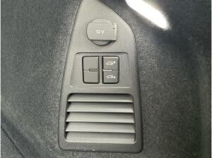 Volkswagen Touareg R 3.0 TSI eHybrid Navi HUD CarPlay 360° Volkswagen Touareg R 3.0 TSI eHybrid Navi HUD CarPlay 360°