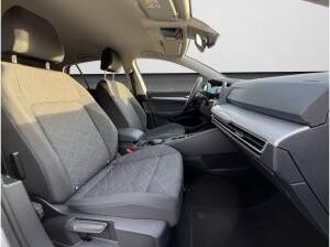 Volkswagen Golf VIII 2.0 TDI *Life* DSG R-Kamera SHZ VK-Erkennung ACC