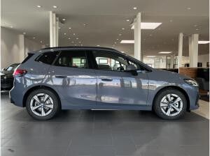 BMW 225 225e xDr AT. ACC Ad-LED Kamera Aktivs.H/K AHK Navi