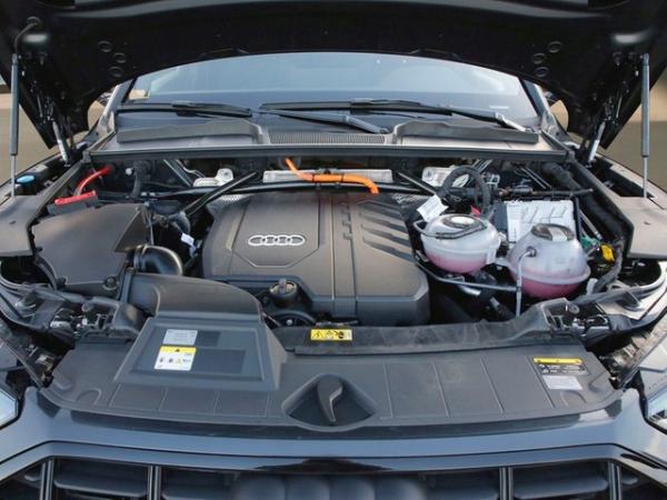 Audi Q5 50 TFSI e Q S line 20"|MATRIX|OPTIK-PKT|AHK|