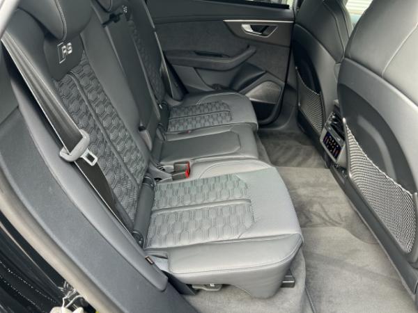 Audi RS Q8 performance SUV qu TFSI 471 kW tiptronic Pano B&O 23''
