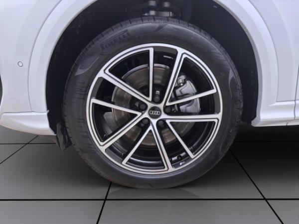 Audi Q5 TDI Q S LINE AHK MATRIX LM20 NAVI+ KLIMA