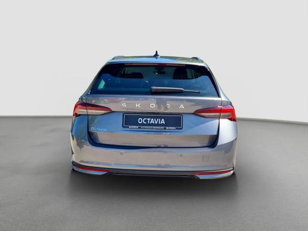 Skoda Octavia Combi 2.0 TDI Selection DSG LED AHK