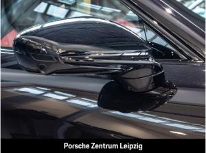 Porsche Taycan Black Edition Sitzklima SportDesign BeifDisplay