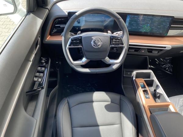 KGM Torres TORRES 1.5 T-GDI 2WD AT ESSENTIAL ACC TOTWASS ALU18 LEDR SHZ KEYL