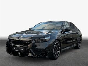BMW M5 xDrive , 4-türig