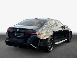 BMW M5 xDrive , 4-türig