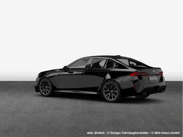 BMW M5 xDrive , 4-türig