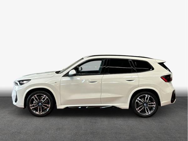 BMW iX1 xDrive30 M Sportpaket , 5-türig (Strom)