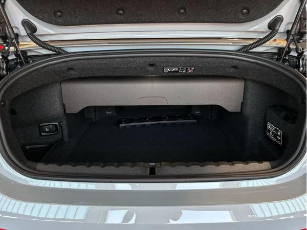 BMW 420 420i Cabrio , 2-türig