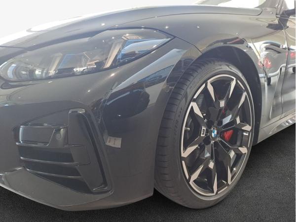 BMW 420 420i Cabrio , 2-türig