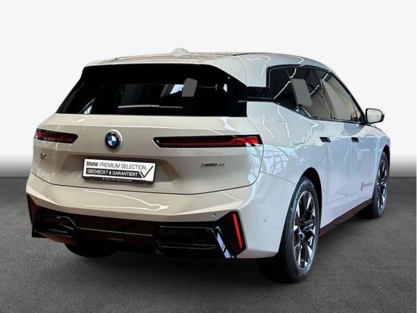 BMW ix iX xDrive45 , 5-türig (Strom)