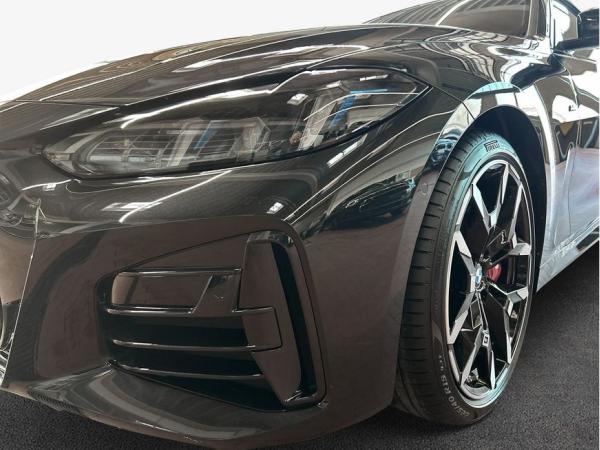 BMW 420 420i Cabrio , 2-türig