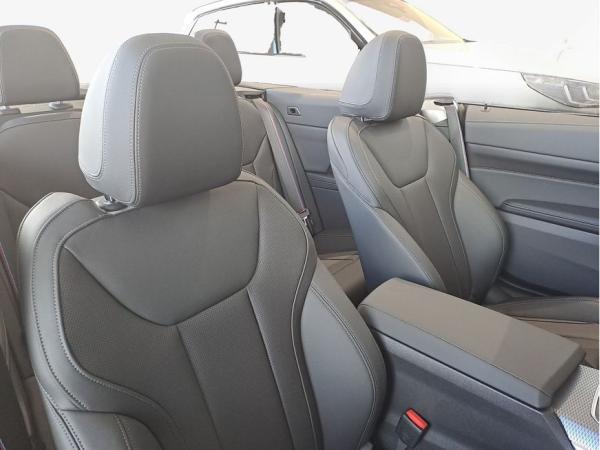 BMW 420 420i Cabrio , 2-türig