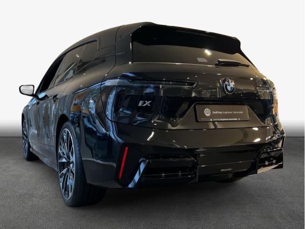 BMW ix iX xDrive60 , 5-türig (Strom)